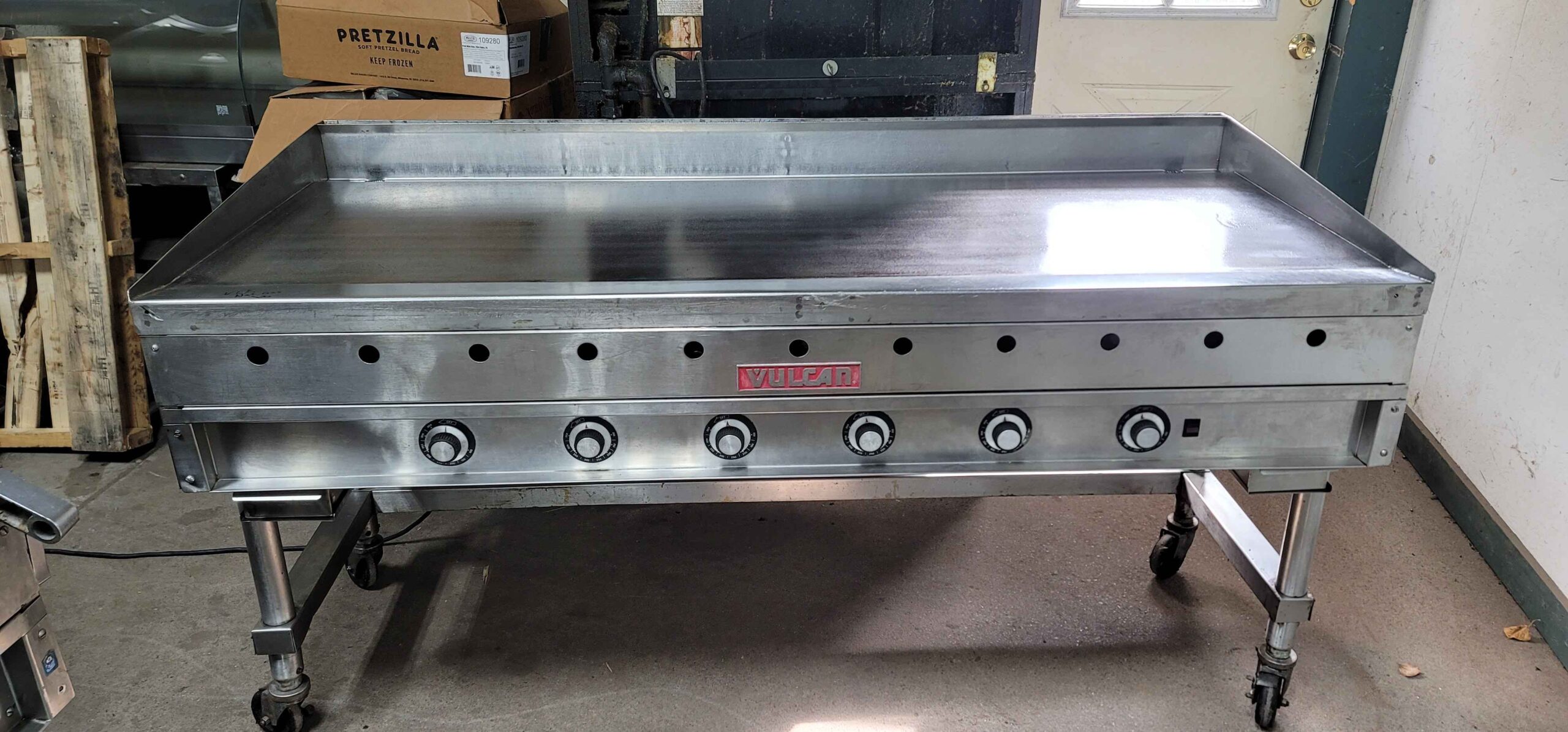 Flat Top Grill - Side View